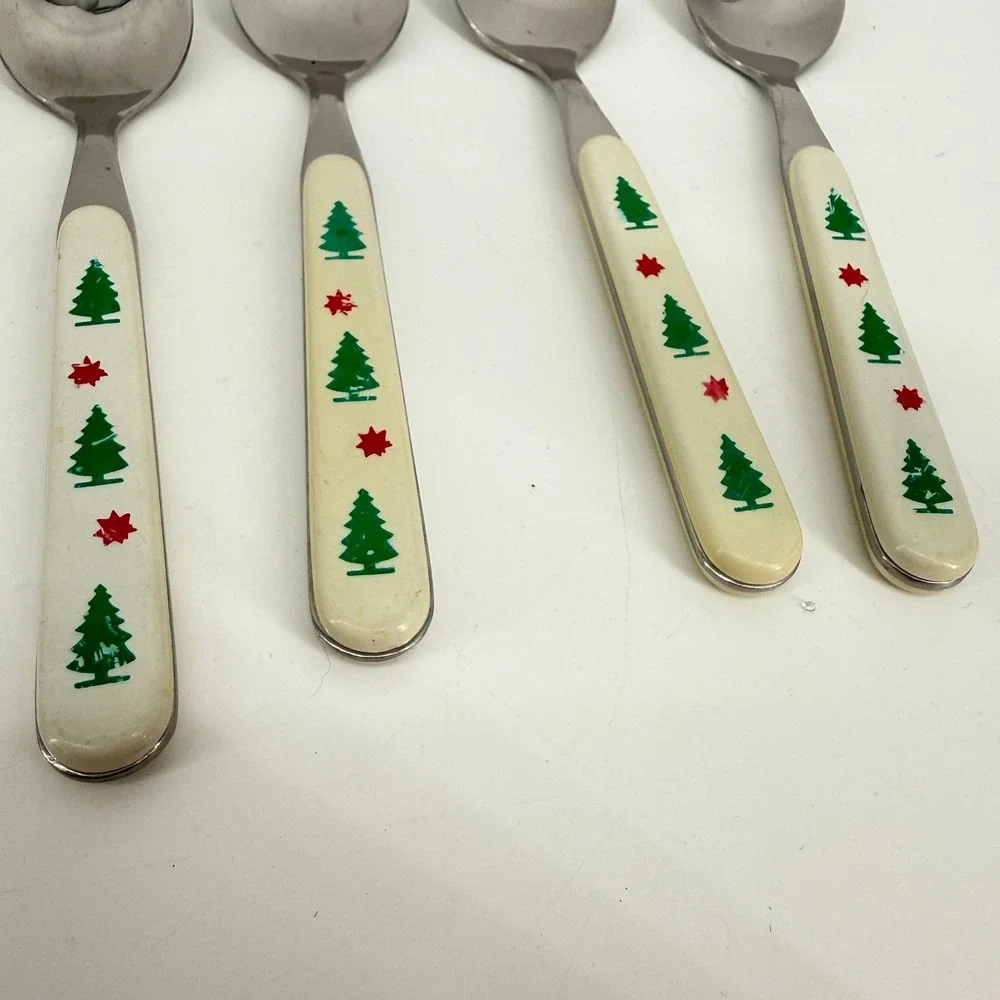 Flatware Set White Christmas Trees Stainless 18pc Utensils Vintage Plastic